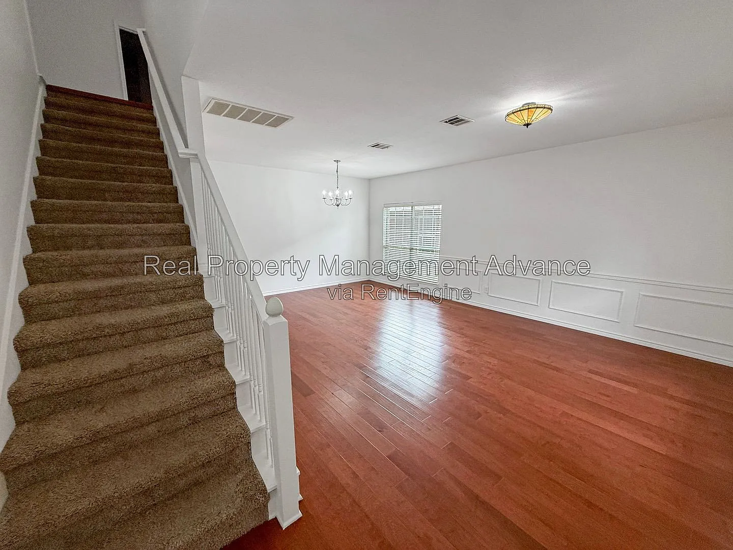 4 bed, 2.5 bath, 3019 sqft, $2,699 — Photo 4