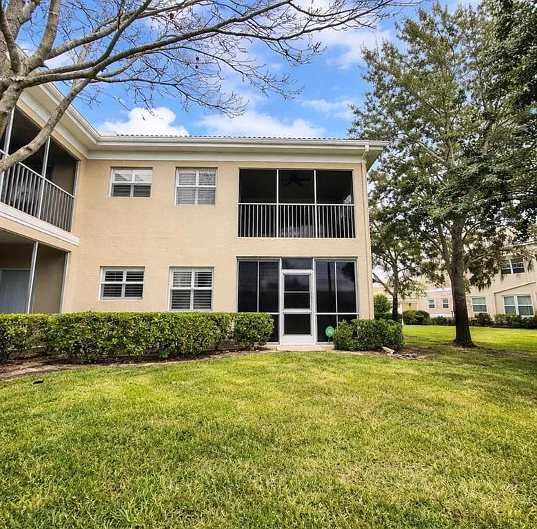 3 bed, 2.0 bath, 1659 sqft, $2,450 — Photo 4