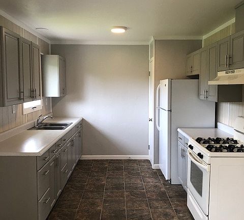 2nd image of 1209 Lilac Ln #2