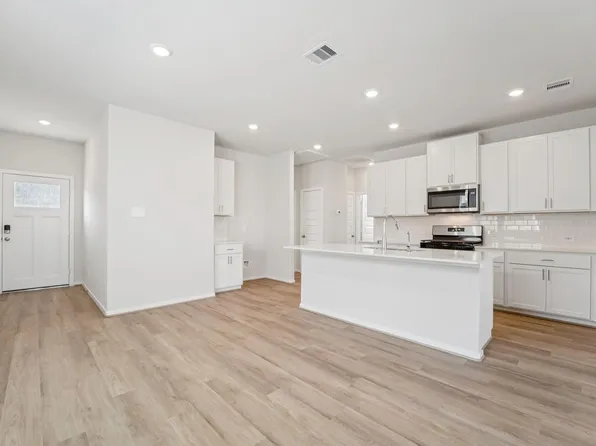 11424 Dark Amethyst Dr, Houston, TX 77048