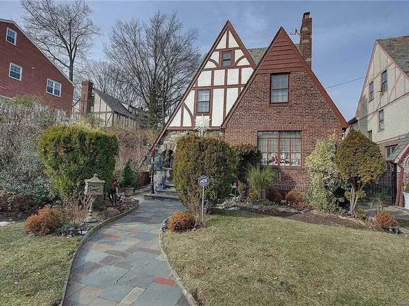17815 Croydon Rd, Jamaica, NY 11432