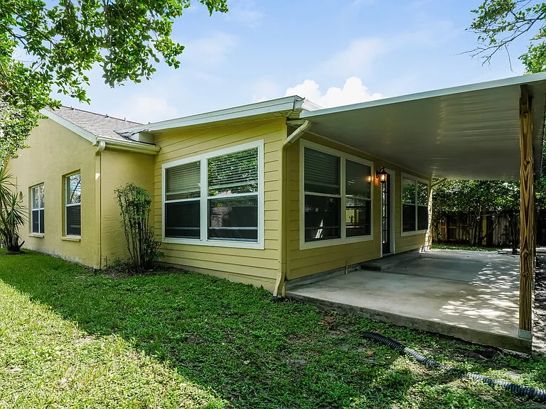 26808 Haverhill Dr — Photo 16