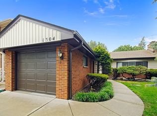 1304 Garden St, Park Ridge, IL 60068