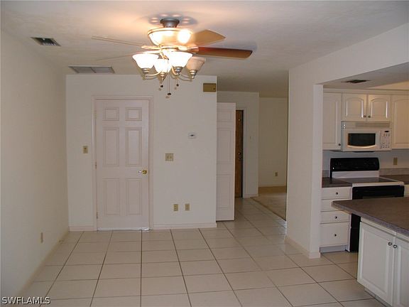 5th image of 1813 SE 2nd Ter