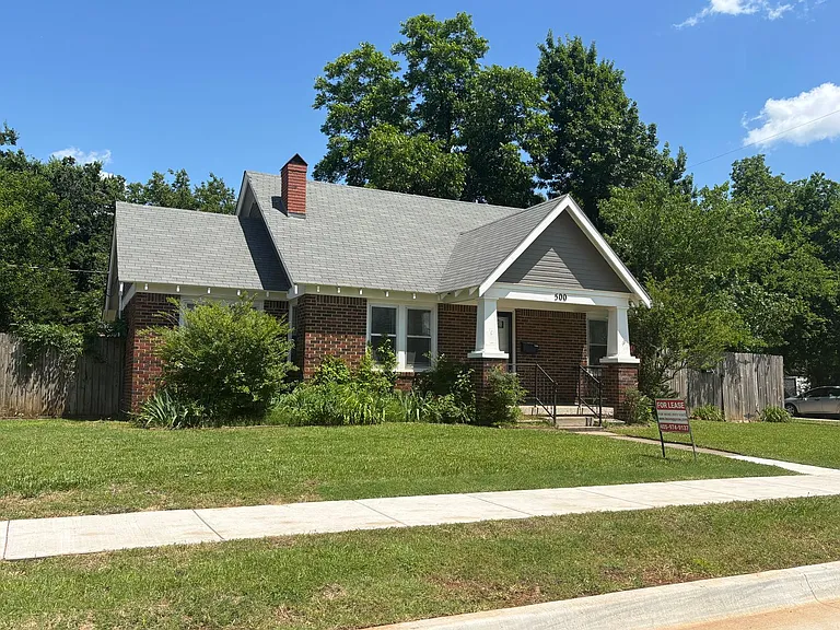 500 N Jackson Ave — Photo 17