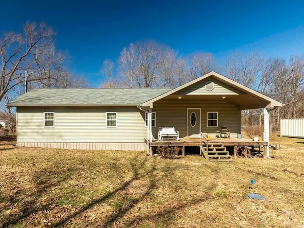 11958 Revere St, Marion, IL 62959