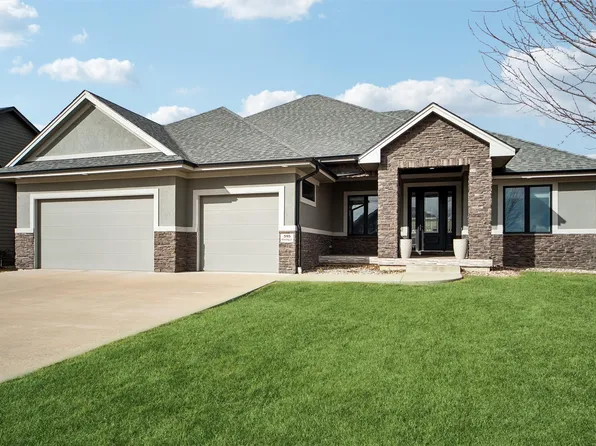 595 Whistling Ct, Waukee, IA 50263