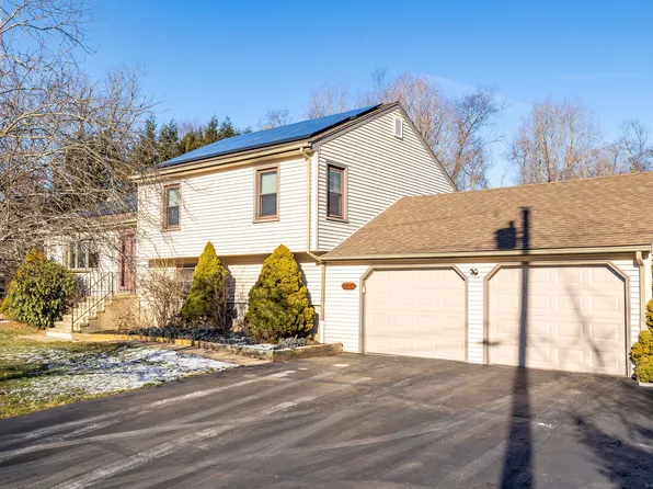 65 Duel Drive, Hamden, CT 06518