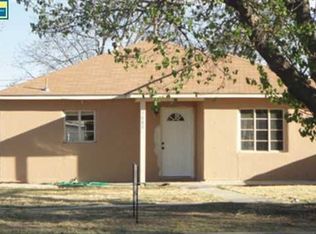 1005 Irvin St, Carlsbad, NM 88220