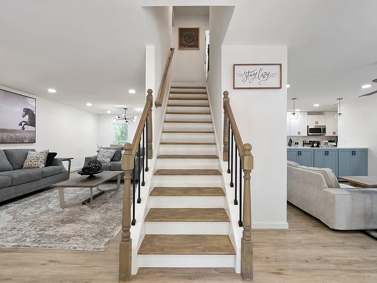 5044 Waterford Dr SW — Photo 3