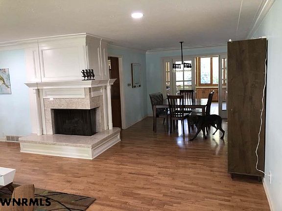 4th image of 713 Valley View Dr