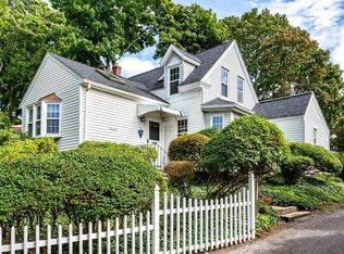 18 Rustic Pl, Quincy, MA 02169