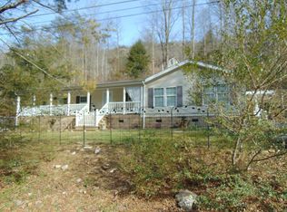 136 Hendrickson Hill Cemetery Rd, Middlesboro, KY 40965