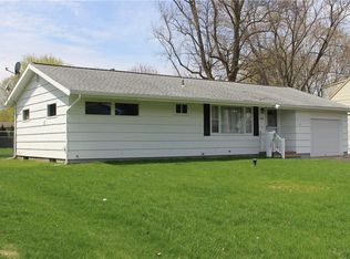 7299 Greenbriar Rd, North Syracuse, NY 13212