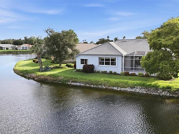 2nd image of 3175 Village Ln