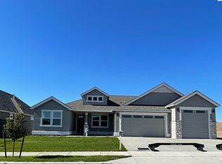 2919 Avrio Ave, Richland, WA 99354