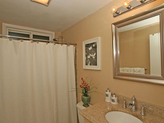 5th image of 2435 Willamette Falls Dr