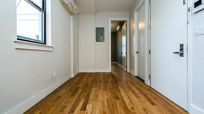 Rented by Nooklyn NYC LLC | media 7