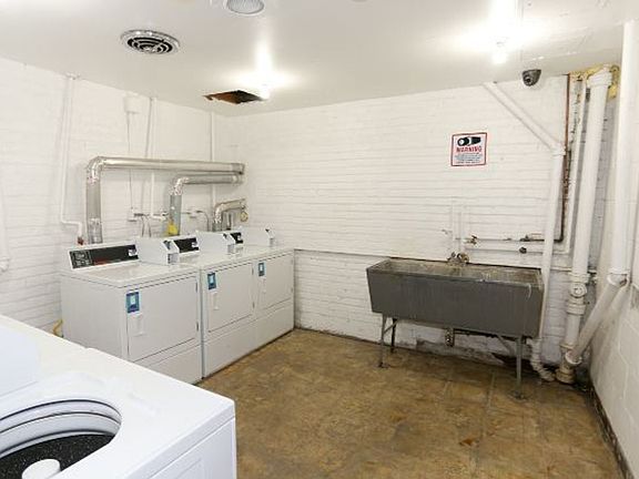 5th image of 1040G W Hollywood Ave #501