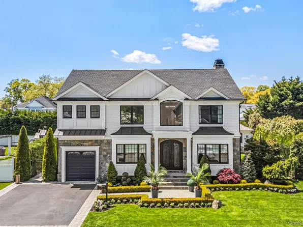 25 Boyd Drive, Westbury, NY 11590