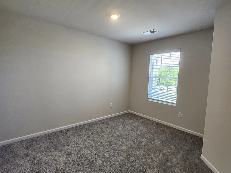 712 Peyden Ln #712 — Photo 10