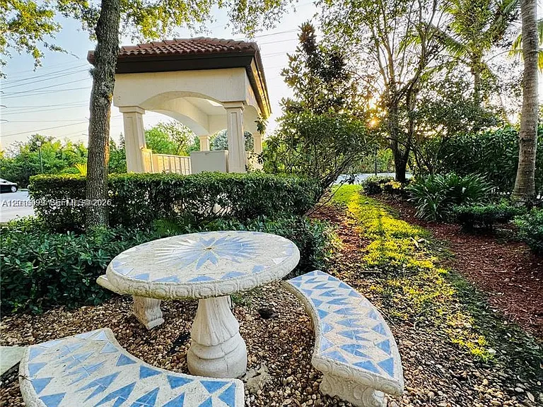 12430 SW 50th St #105 — Photo 38