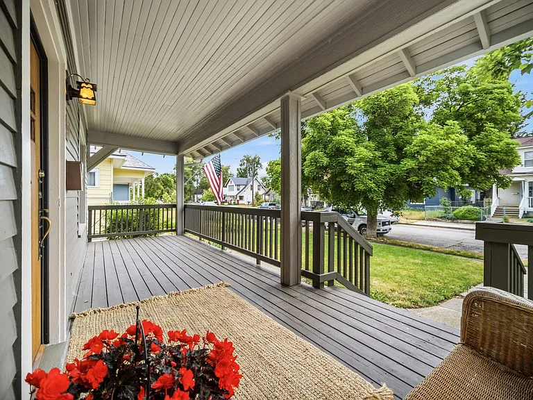 2612 W Dean Ave — Photo 9