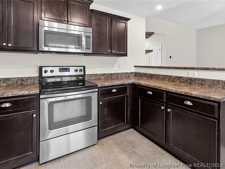 44 Schoomaker Ct — Photo 25