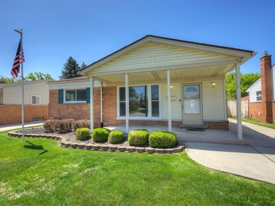 6249 Deering St, Garden City, MI, 48135