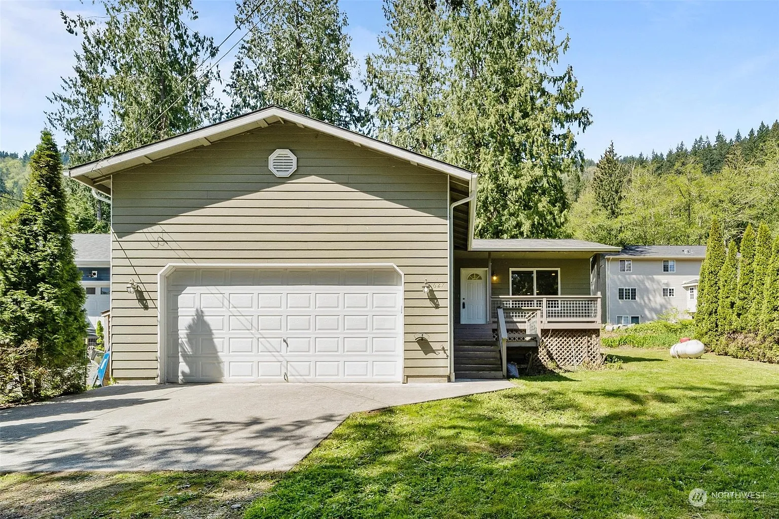 627 E Alder Drive photo 1