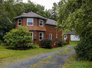 3 Alton Dr, Halifax, NS B3N1L8