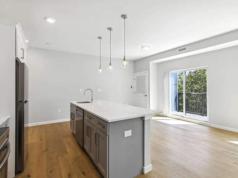 3838 Pechin St #303 — Photo 10