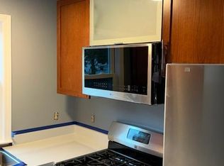 6 Lawn St FLOOR 3, Attleboro, MA 02703