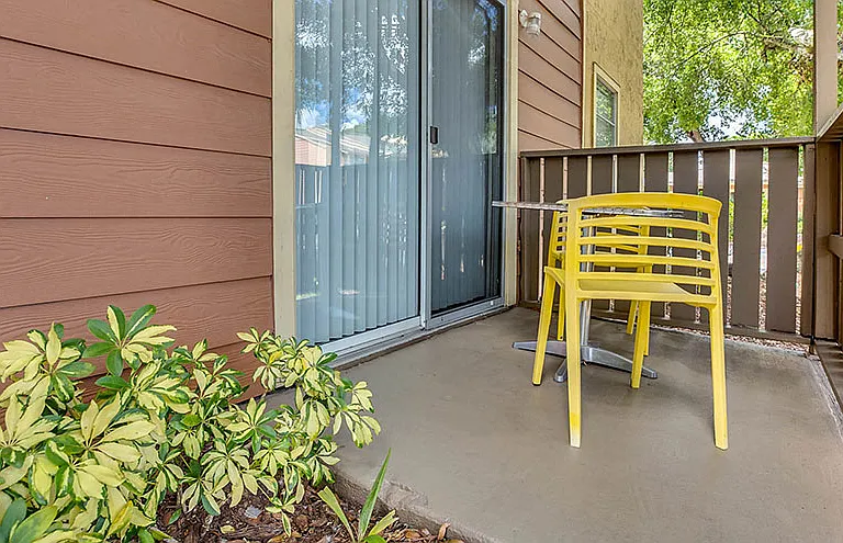 Courtney Cove Apartment Homes — Photo 13