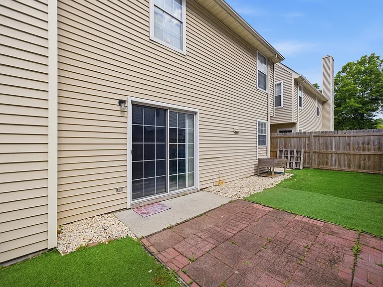 944 Gas Light Ln #1 — Photo 22