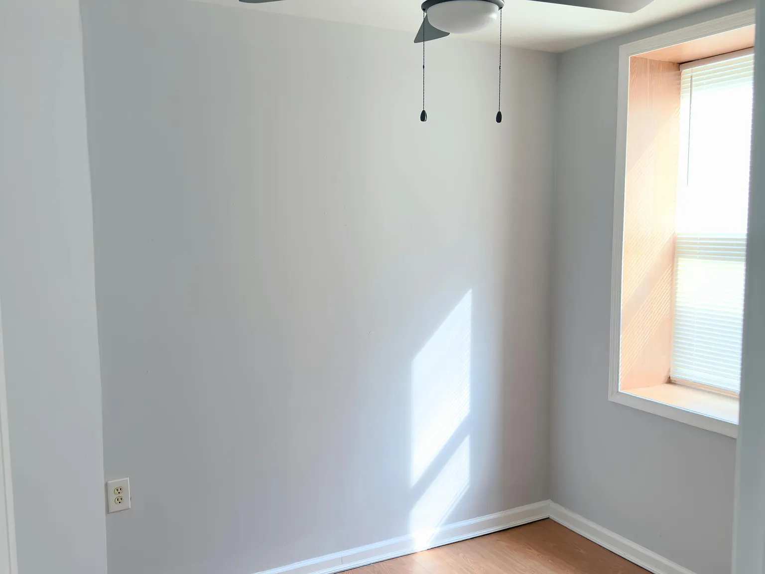 4829 Hawthorne St — Photo 3