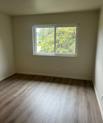 4th image of 4641 Parkwest Dr APT 8
