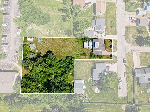 2nd image of 4214 Culver St NE