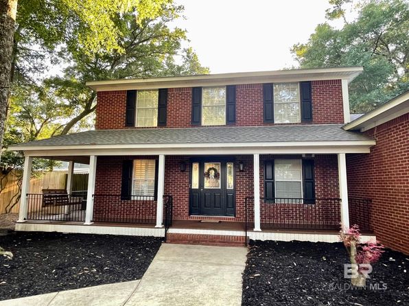 1203 Captain O'Neal Dr, Daphne, AL 36526