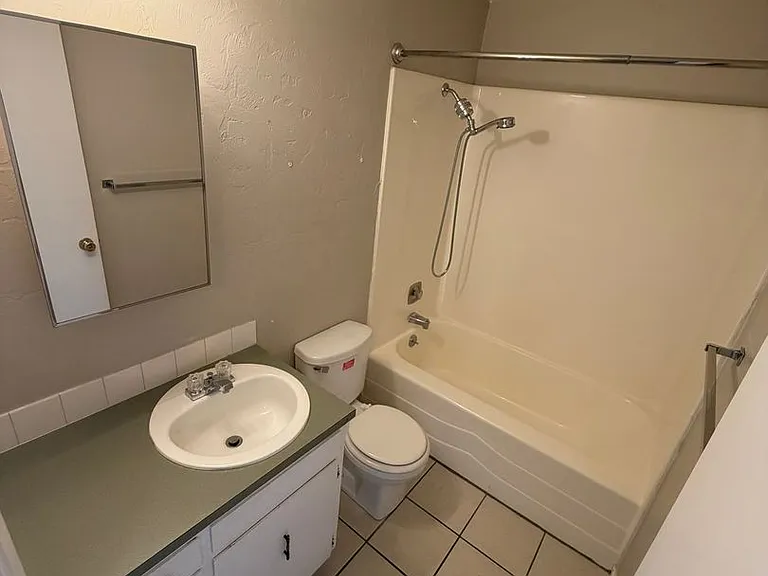 198 E Milton St #1 — Photo 16