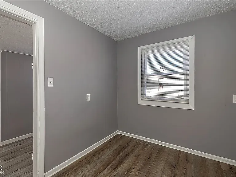 1148 Medford Ave — Photo 7