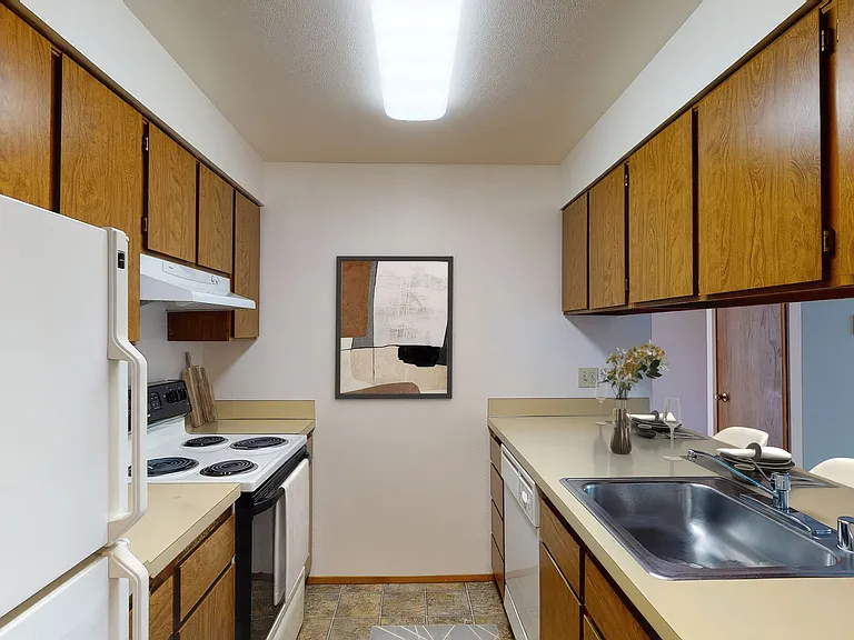 Willow Bay Apartments — Photo 24