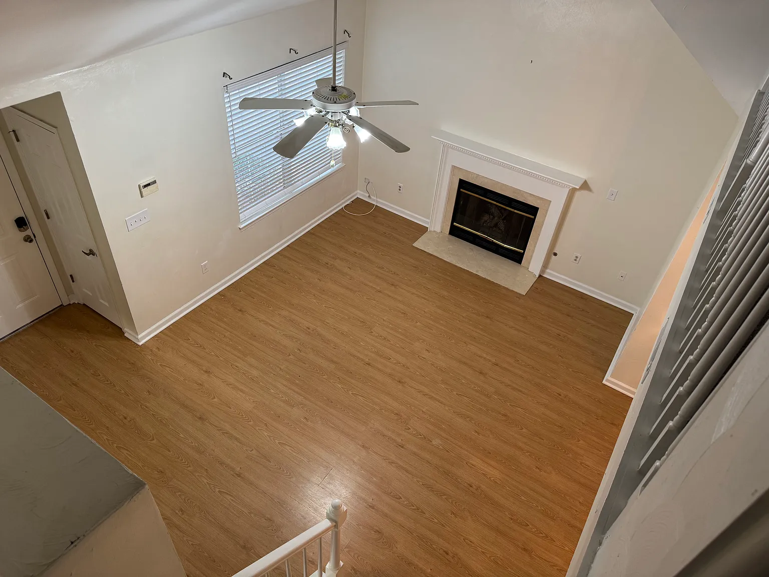 2 bed, 1600 sqft, $2,400 — Photo 2