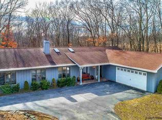 417 Red Top Rd, Highland, NY 12528