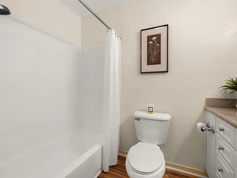 2520 Walters Way #10 — Photo 8
