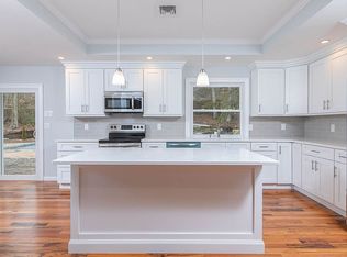 57 Sheryl Cres, Smithtown, NY 11787