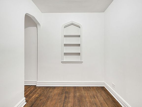5th image of 2601 Glenwood Rd APT 2A