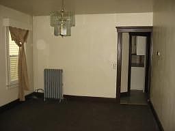 4th image of 318 Gist Pl