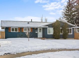 1215 W Mapleglade Pl SE, Calgary, AB T2J2H5