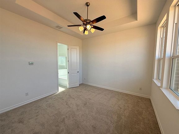 23607 Cinnamon Tree Lane Interior Image 5